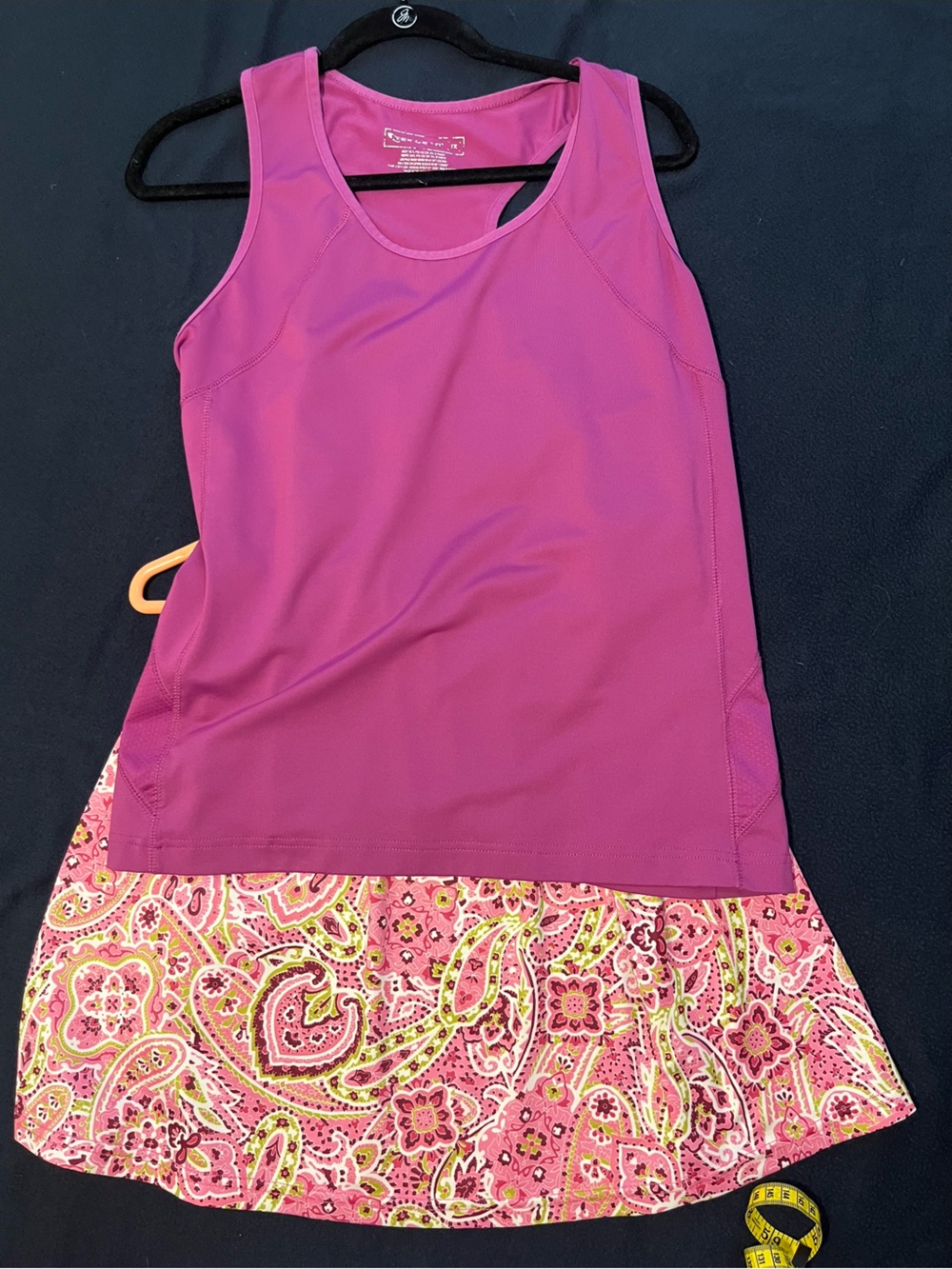 TENNIS + PICKLEBALL OUTFIT!  Fuchsia Pink 1x Athletic Tank with L Paisley Skirt